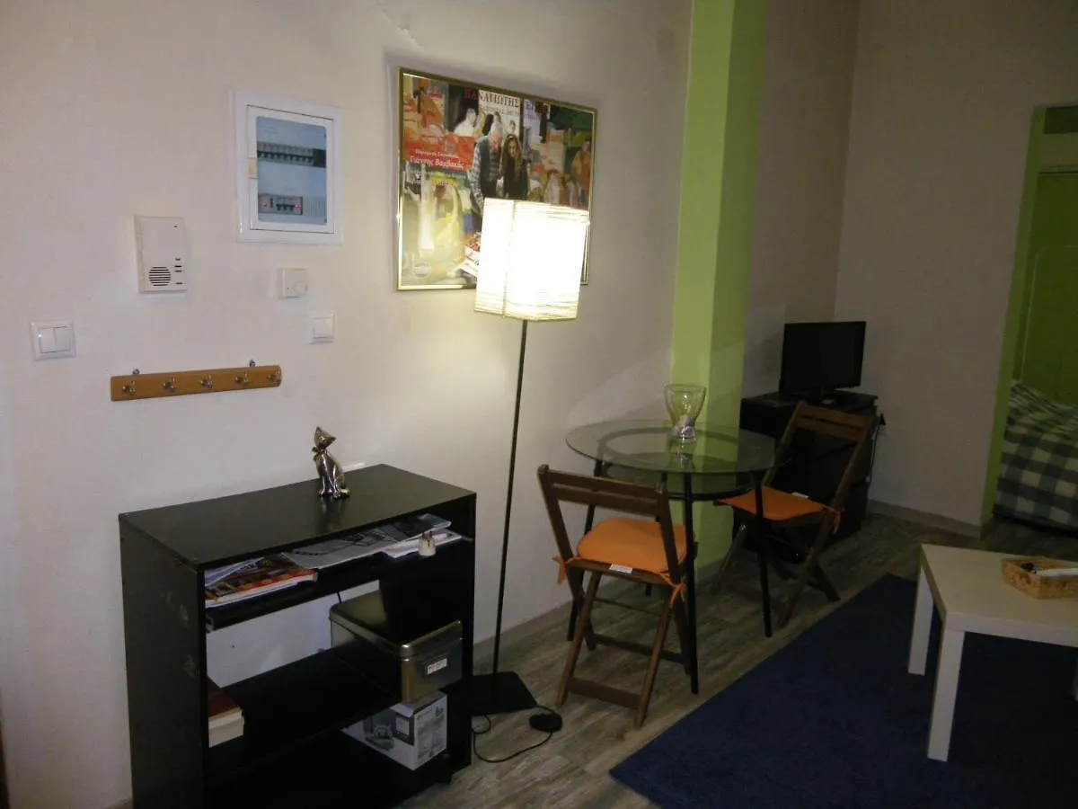 Mini Suite Neighboring The Center 塞萨洛尼基 公寓